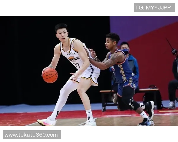 昆汀·皮特森膝盖受伤，或将缺席下一场比赛