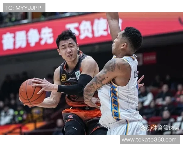 北京北汽球员张三涵荣膺CBA周最佳球员,表现出色助球队取胜 北京北汽球员张三涵荣膺CBA周最佳球员,表现出色助球队取胜